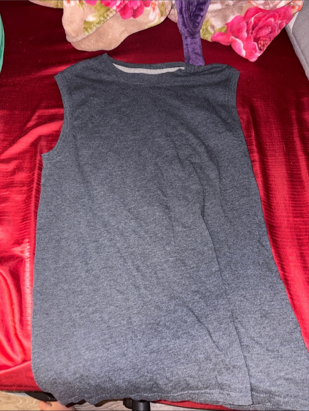 Fruit of the Loom Men's Sleeveless Tank Top in Charcoal Gray